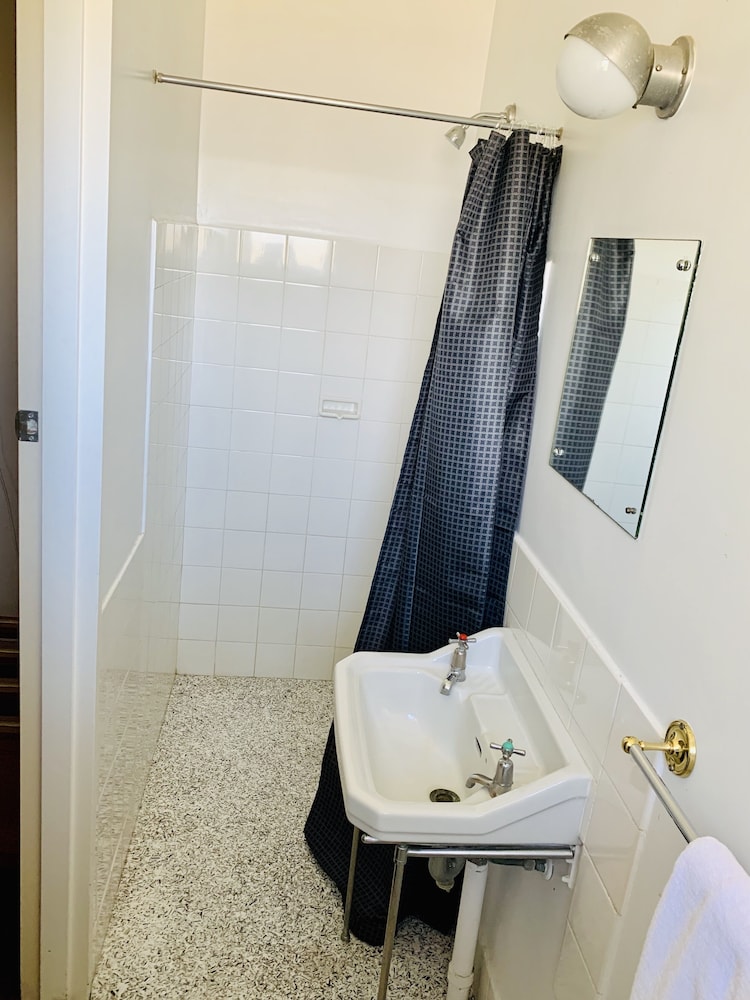 Basic Double Room - Photo 5