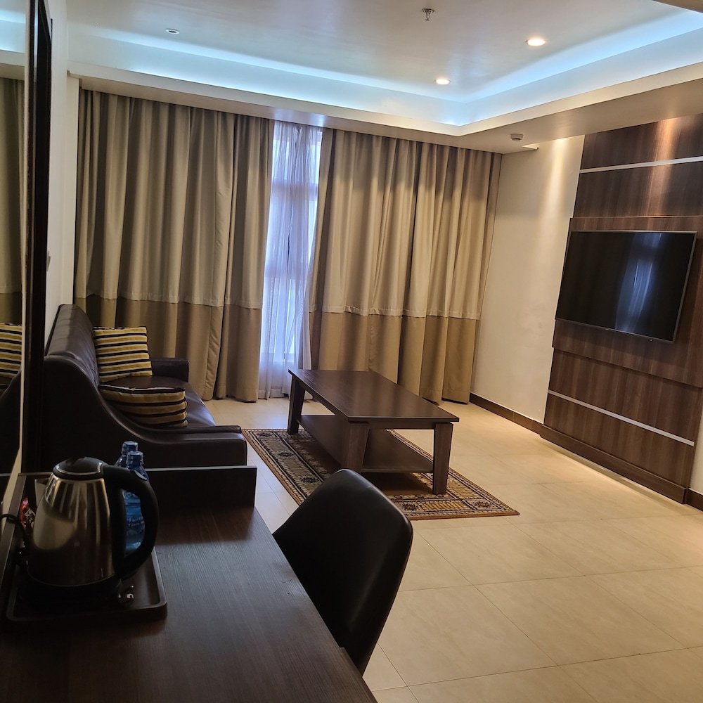 Luxury Suite, Park View photo 3