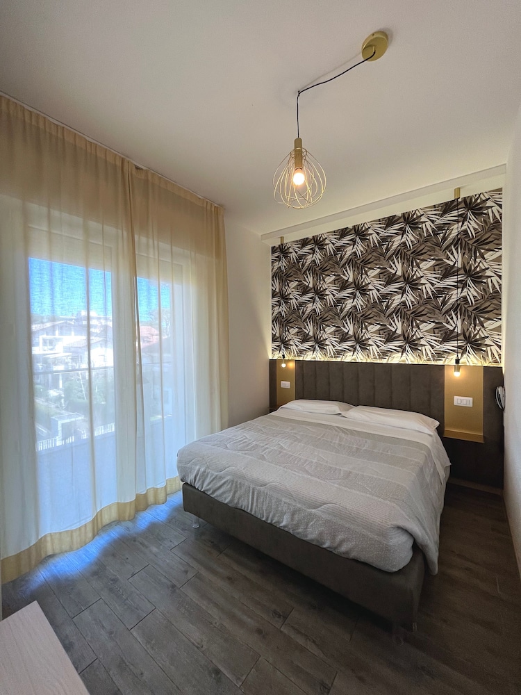 Classic Single Room