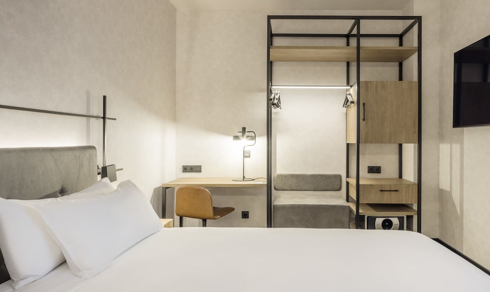 Superior Double Room, 1 Queen Bed - Photo 4