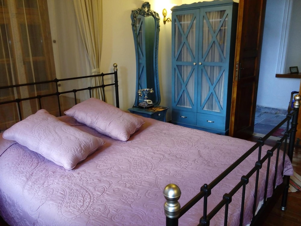 Deluxe Suite, City View photo 3