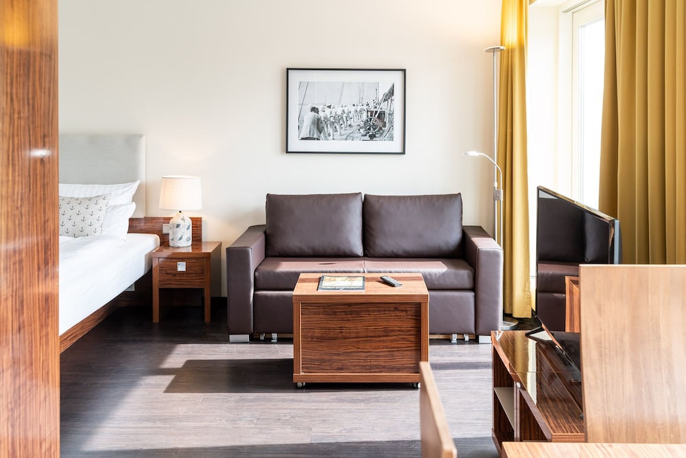 Junior Studio Suite