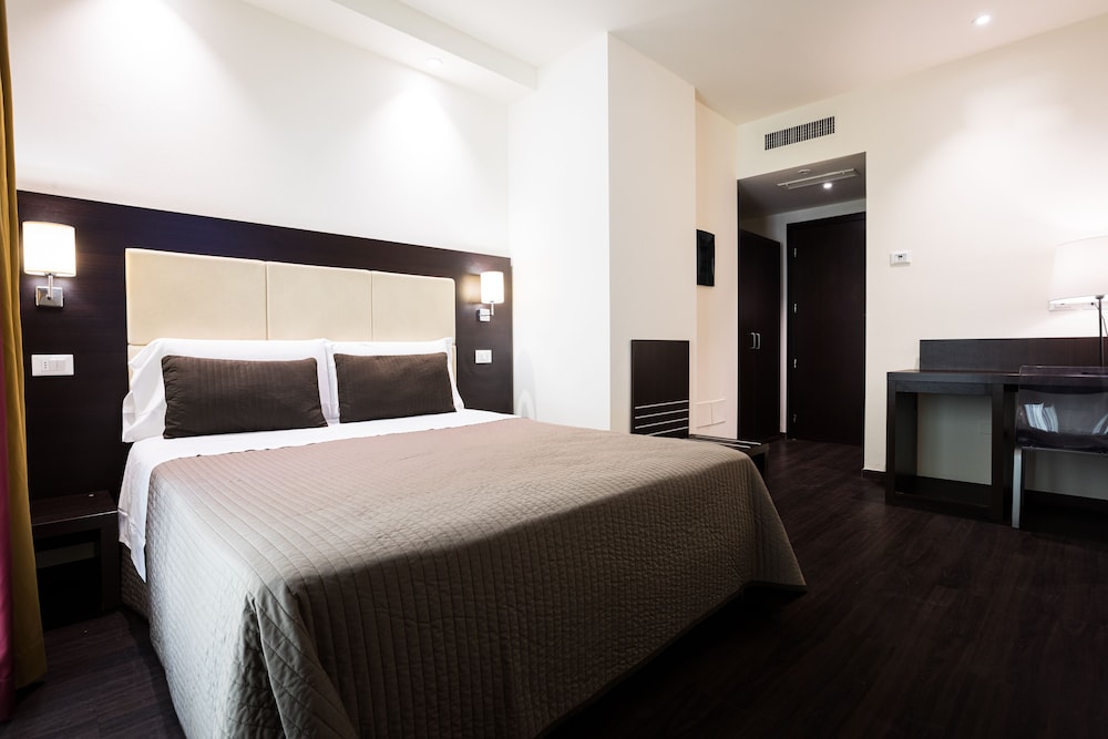 Superior Double or Twin Room photo 1