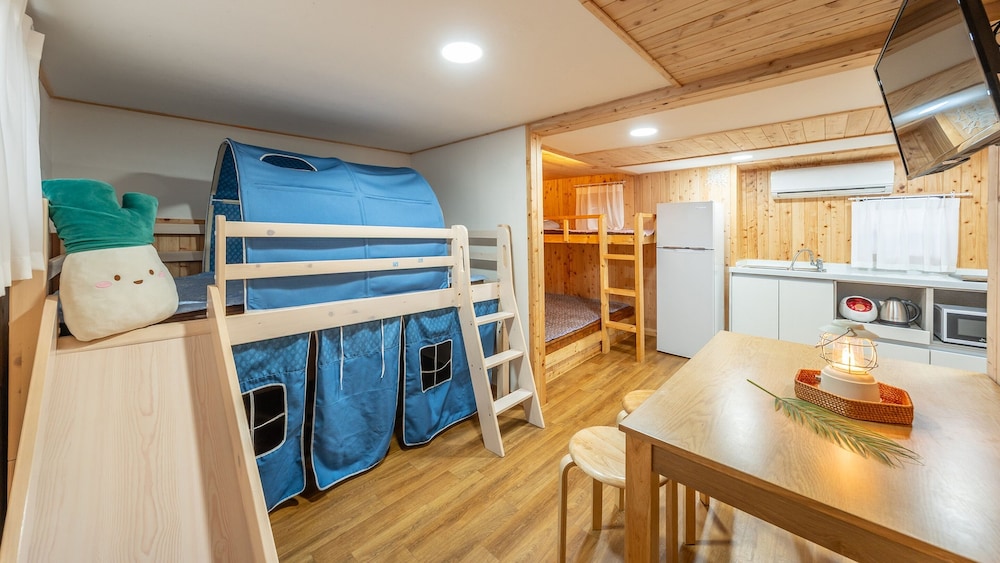 Basic Room, 1 Bedroom (Kids Spa Caravan No. 9(Spa/Random))