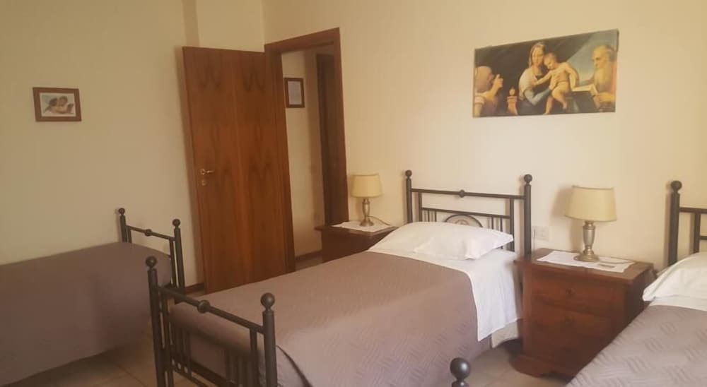 Triple Room photo 3
