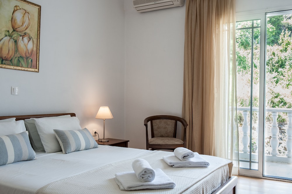 Standard Double Room, Mountain View photo 3