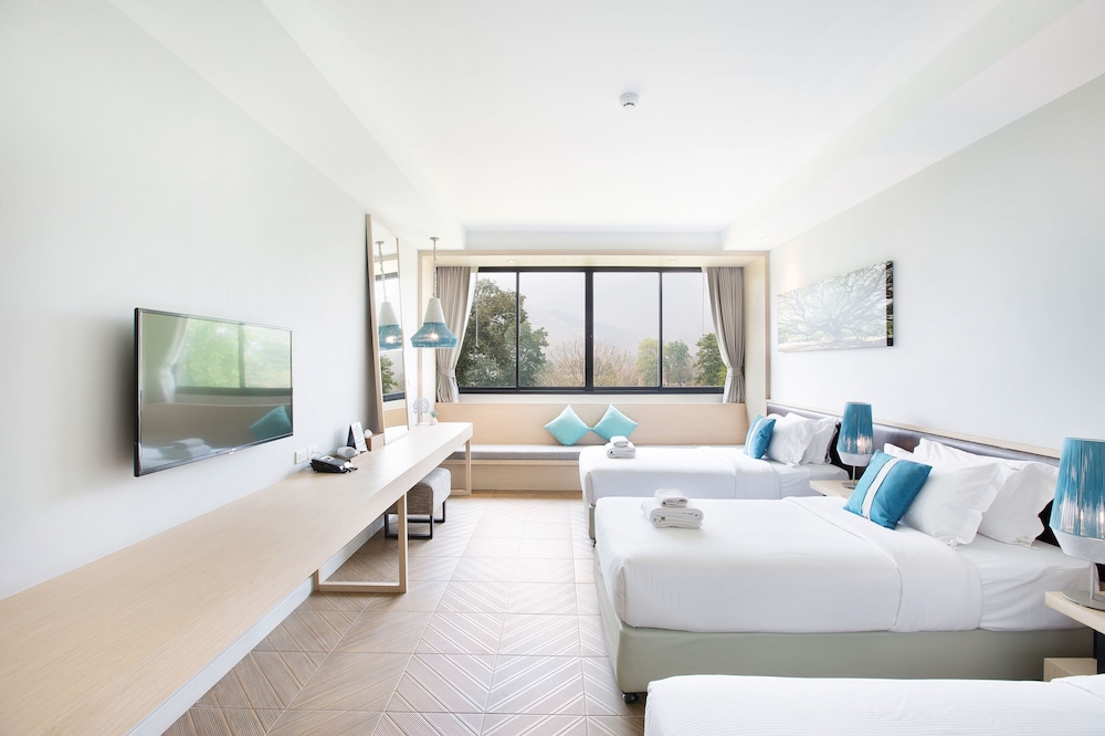 Family Deluxe Room - Photo 3