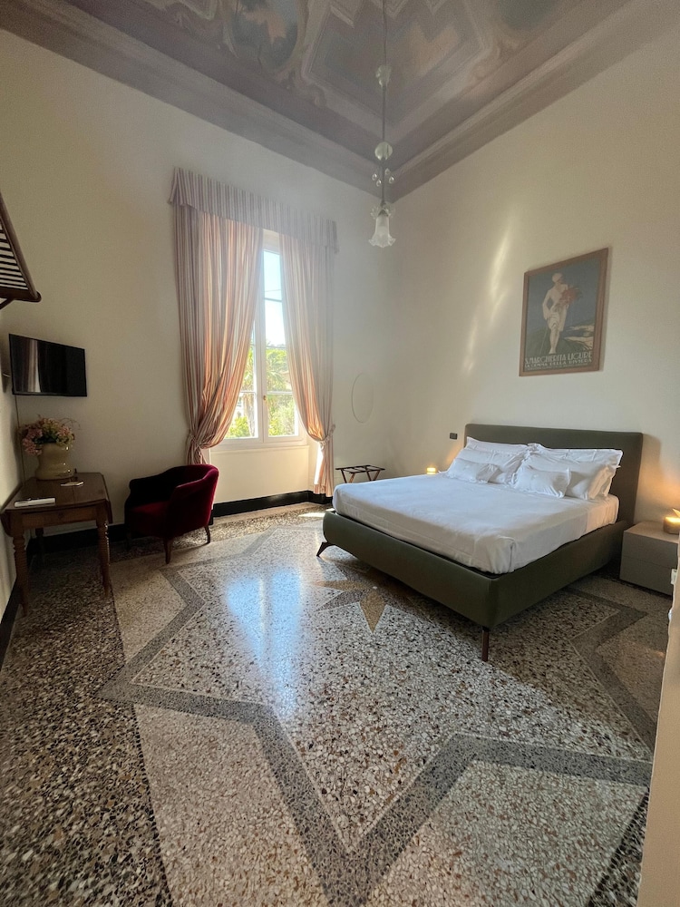 Superior Room, 1 Bedroom, Partial Sea View, Tower photo 1