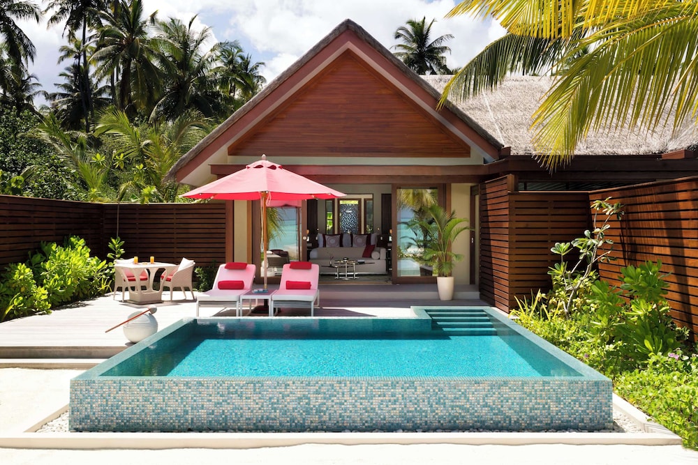 Deluxe Beach Pool Villa - Photo 3