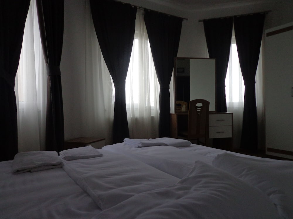 Standard Double Room photo 2