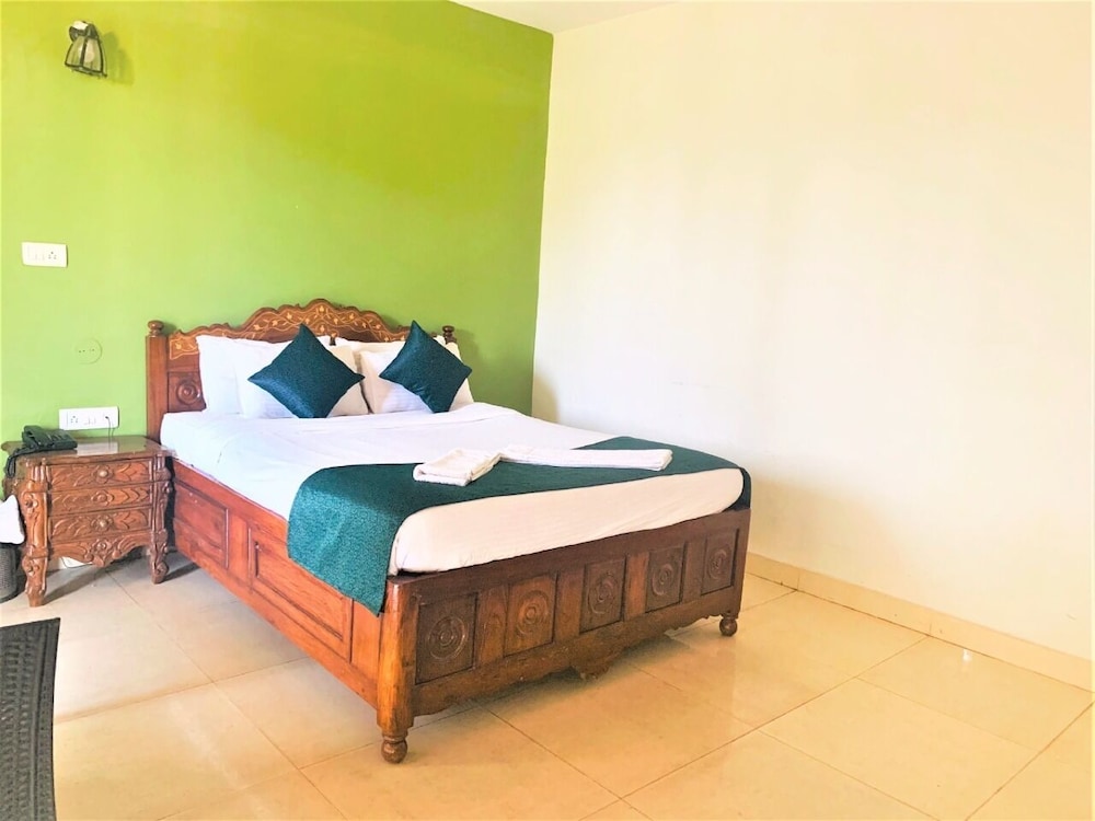Deluxe King Suite