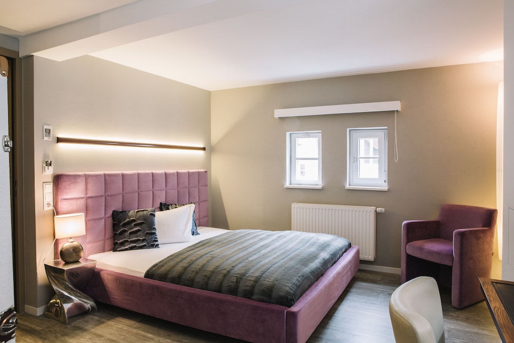 Comfort Double Room (Graf von Zeppelin) photo 3