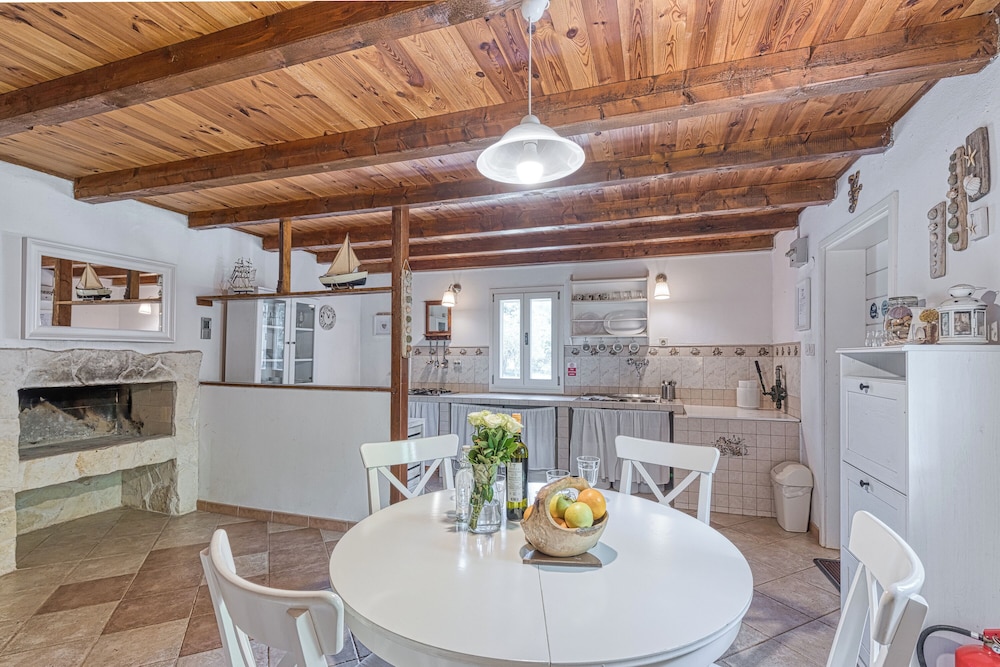Family House, Multiple Bedrooms (Eco house Zabodarski beach)