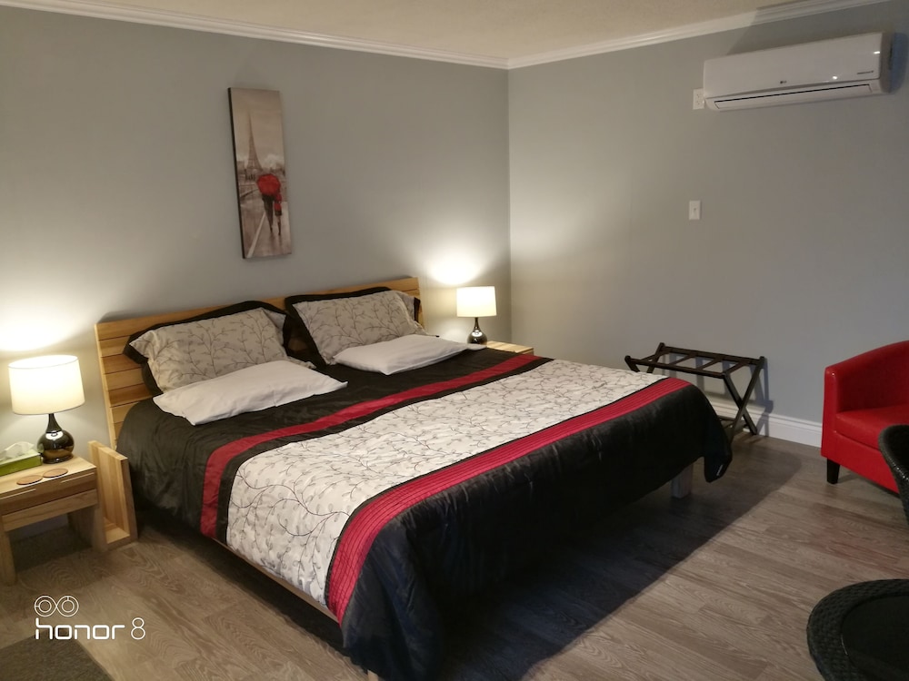 Comfort Room, 1 King Bed photo 1