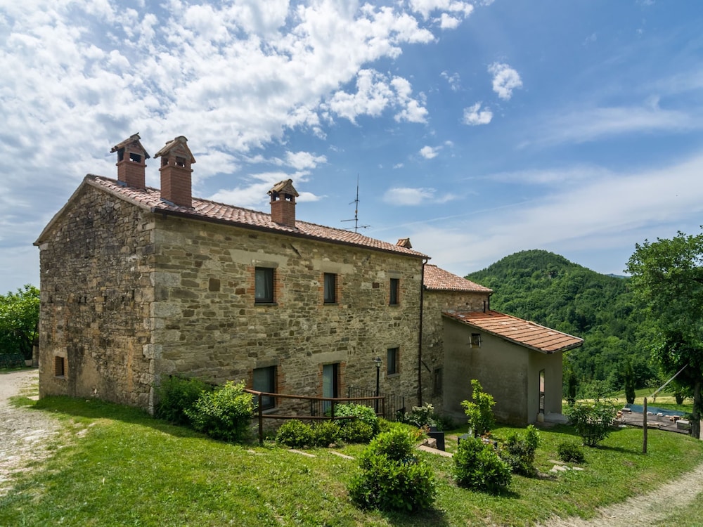 Classic House, 3 Bedrooms photo 2