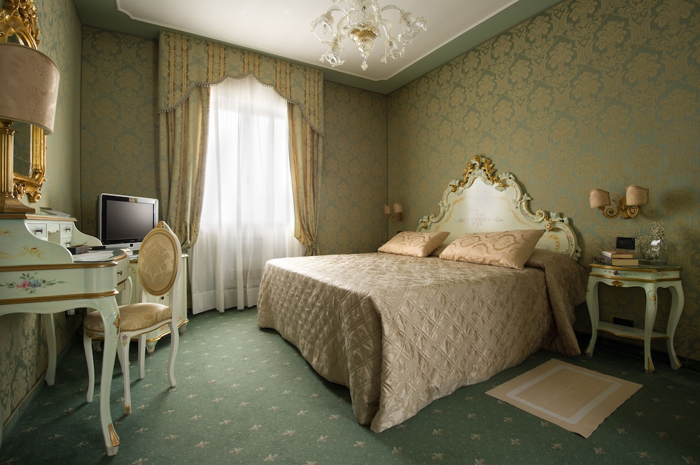 Superior Double Room - Photo 2