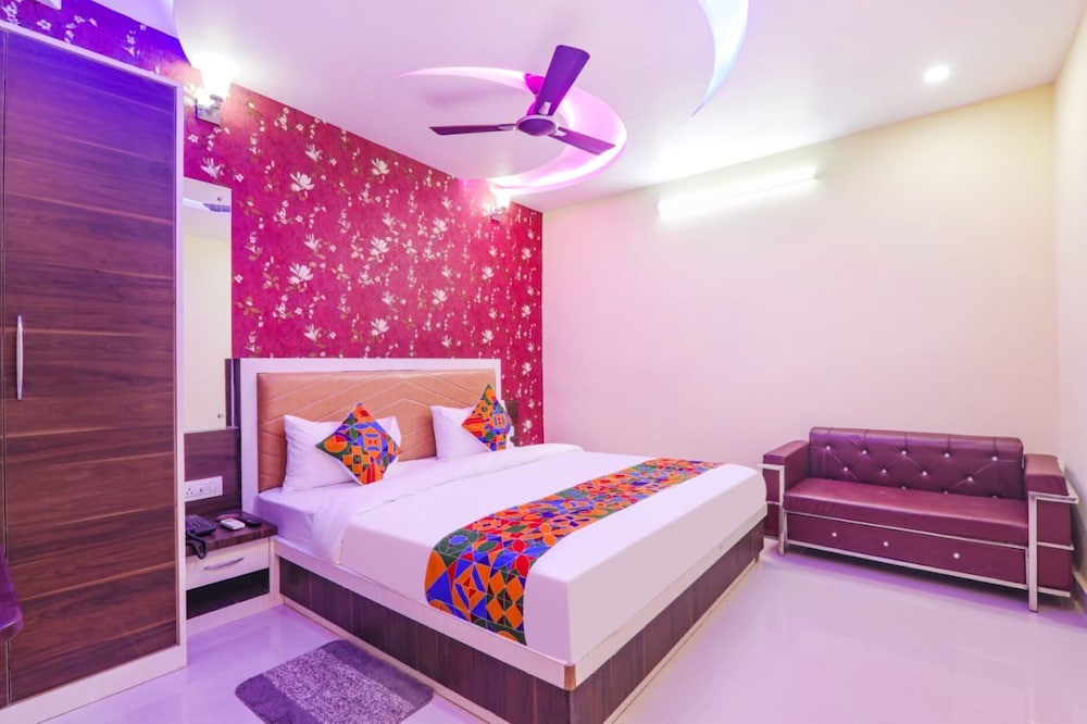 Deluxe Room, Multiple Beds