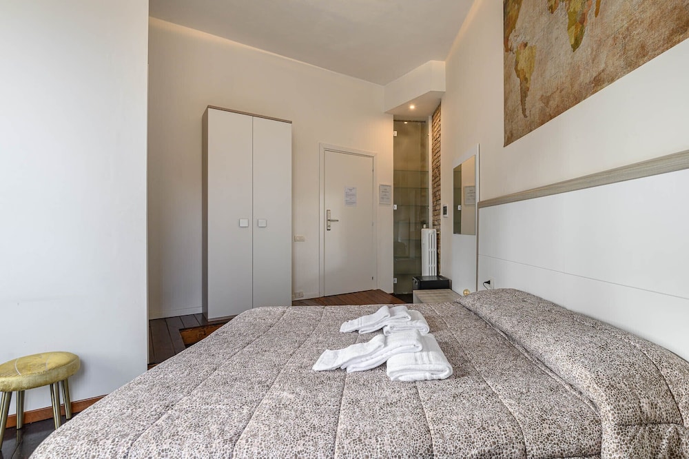 Luxury Suite, 2 Bedrooms, Connecting Rooms, City View photo 2