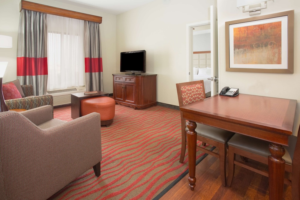 Suite, Multiple Beds, Sofa Bed, Accessible, Bathtub (2 Bathrooms) - Photo 2