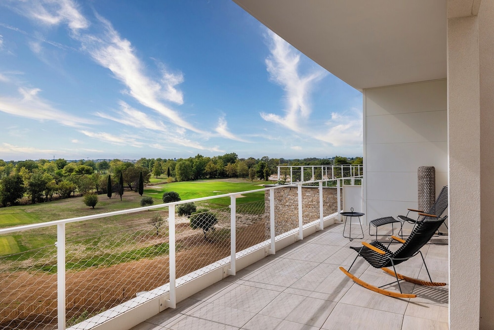 Suite Familiale, balcon, vue golf
