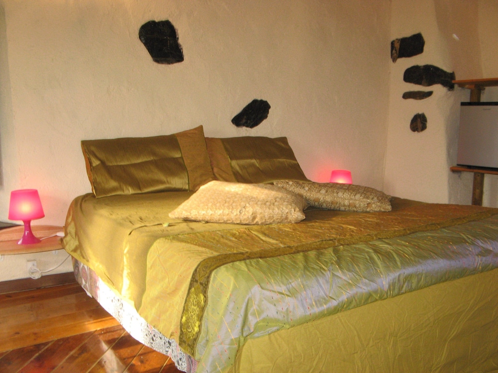 Double Room, Mountain View (Beta) photo 3