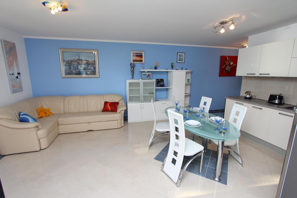Apartment, 2 Bedrooms, Non Smoking, Balcony photo 2