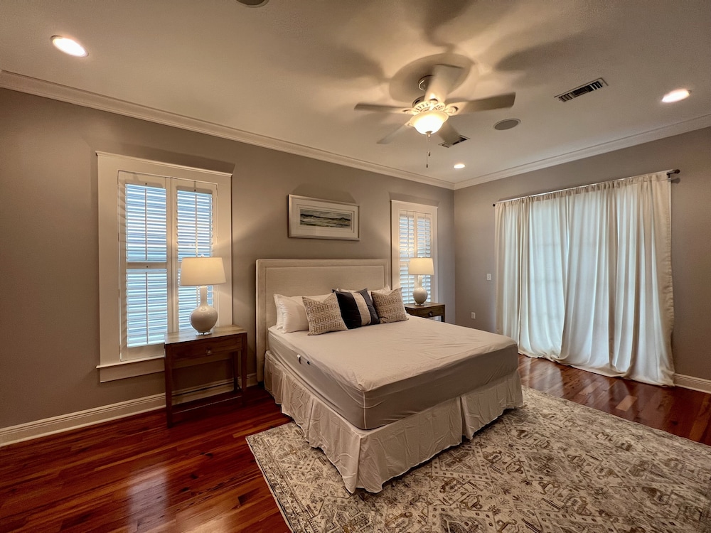 Luxury House photo 3
