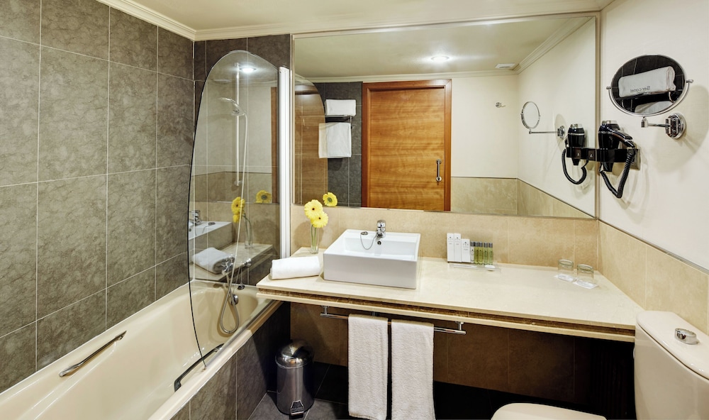 Classic Triple Room - Photo 2