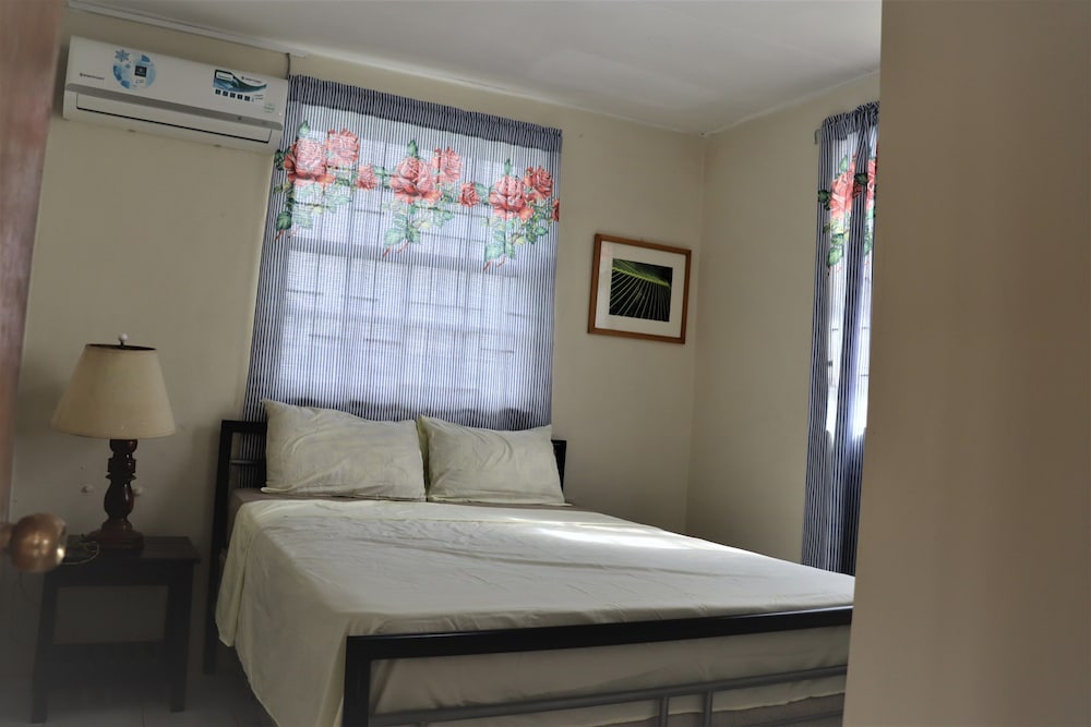 Family House photo 2