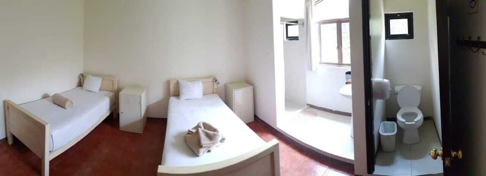 Standard Room, Multiple Beds