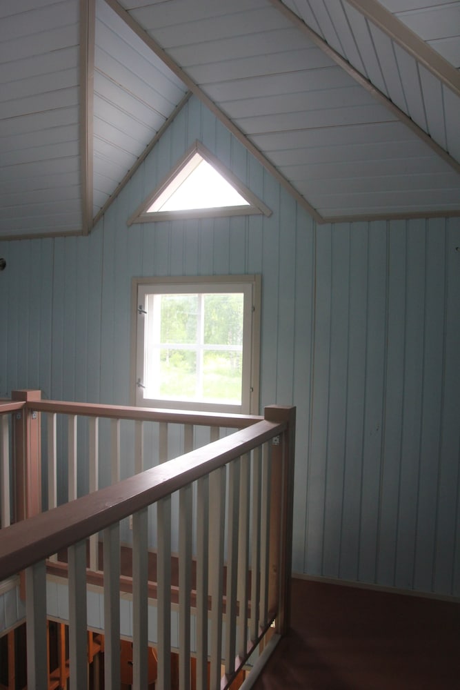 Quadruple Room, Private Bathroom (Makasiinin Tornilla Varustettu Huone) photo 1
