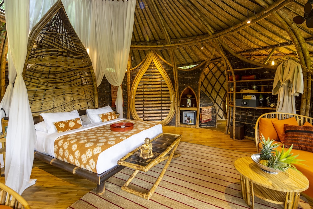 Full Moon House - One Bedroom Private Pool River View