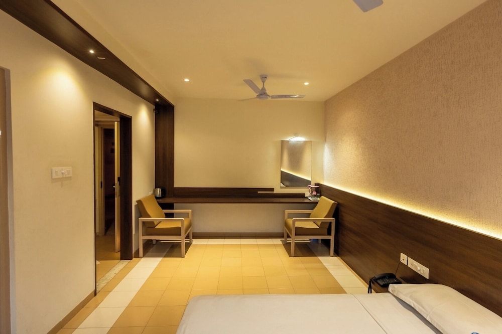 Deluxe Double Room, Hill View