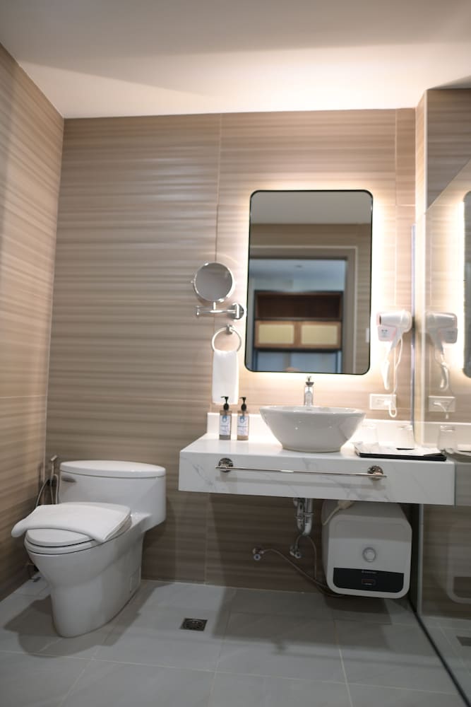 Deluxe Room, Non Smoking, Sea View - Photo 10