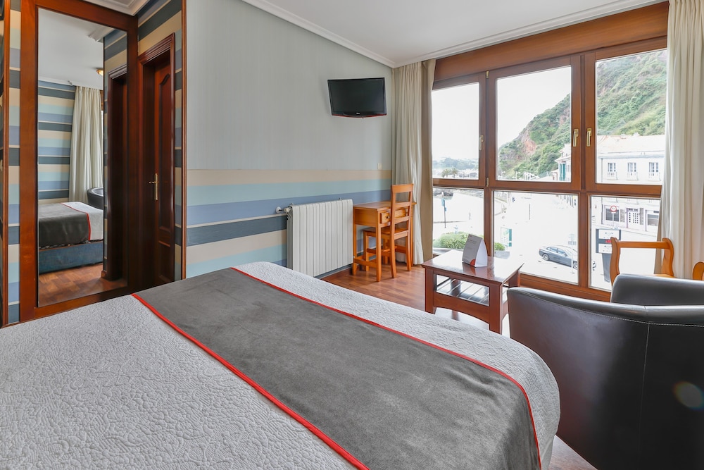 Habitación Doble con Vista al Mar.