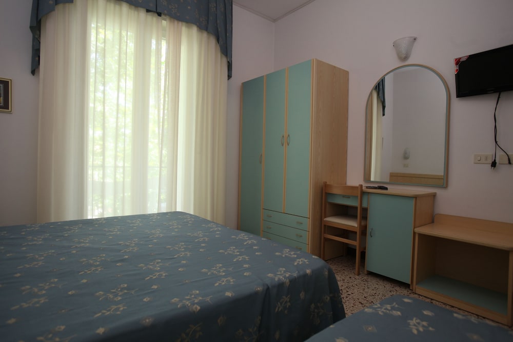 Standard Quadruple Room photo 1