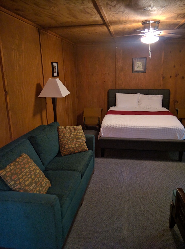 Signature Suite, Hill View photo 2