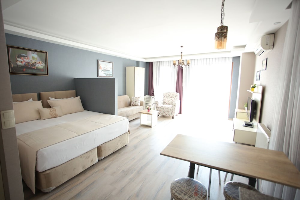 Deluxe Room, 1 Bedroom photo 1