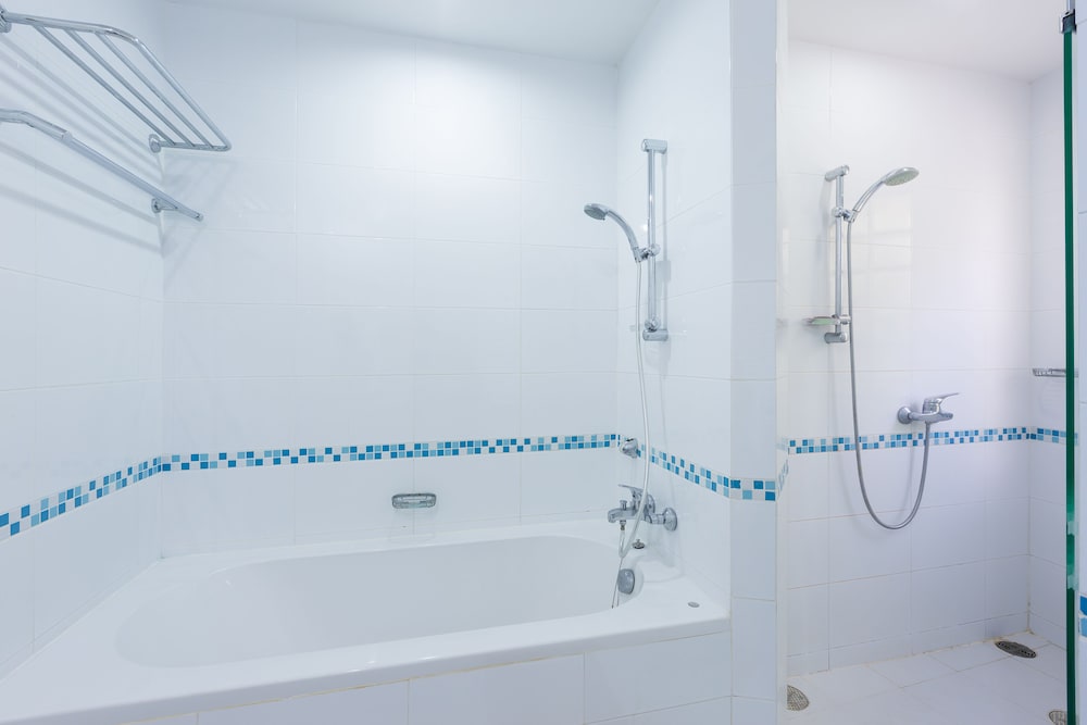3 Bedroom Apartment next to Swimming Pool (Free WIFI in room) photo 2