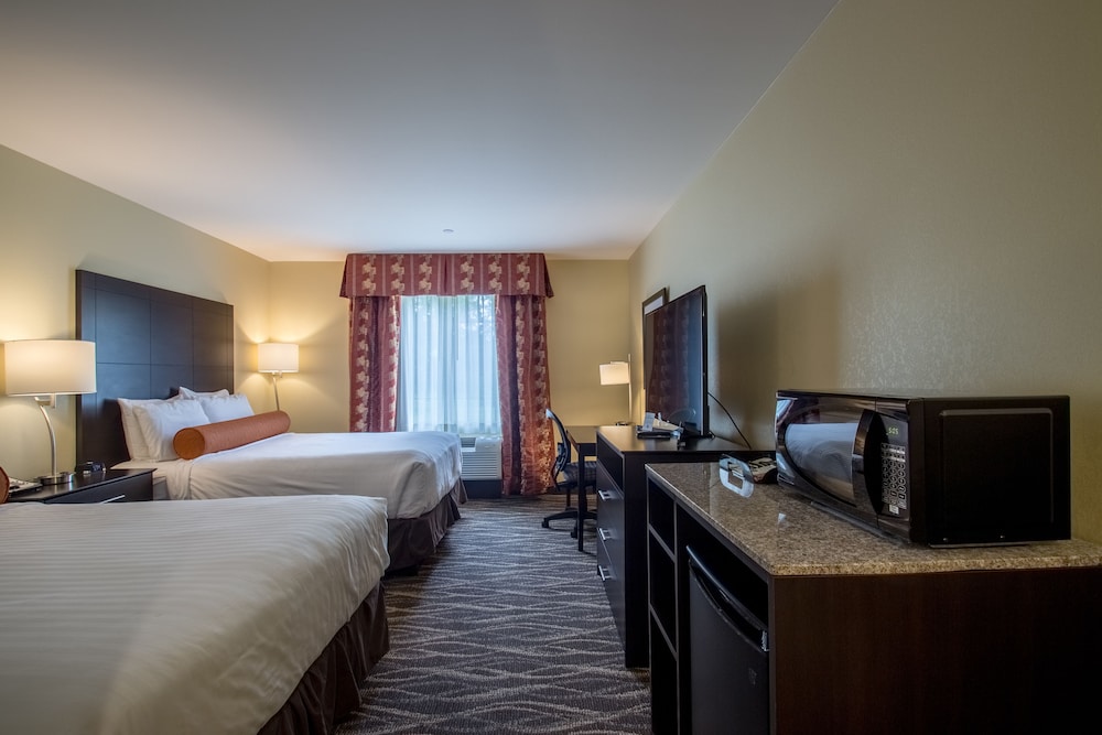 Room, 2 Queen Beds, Non Smoking (Guestroom) photo 1