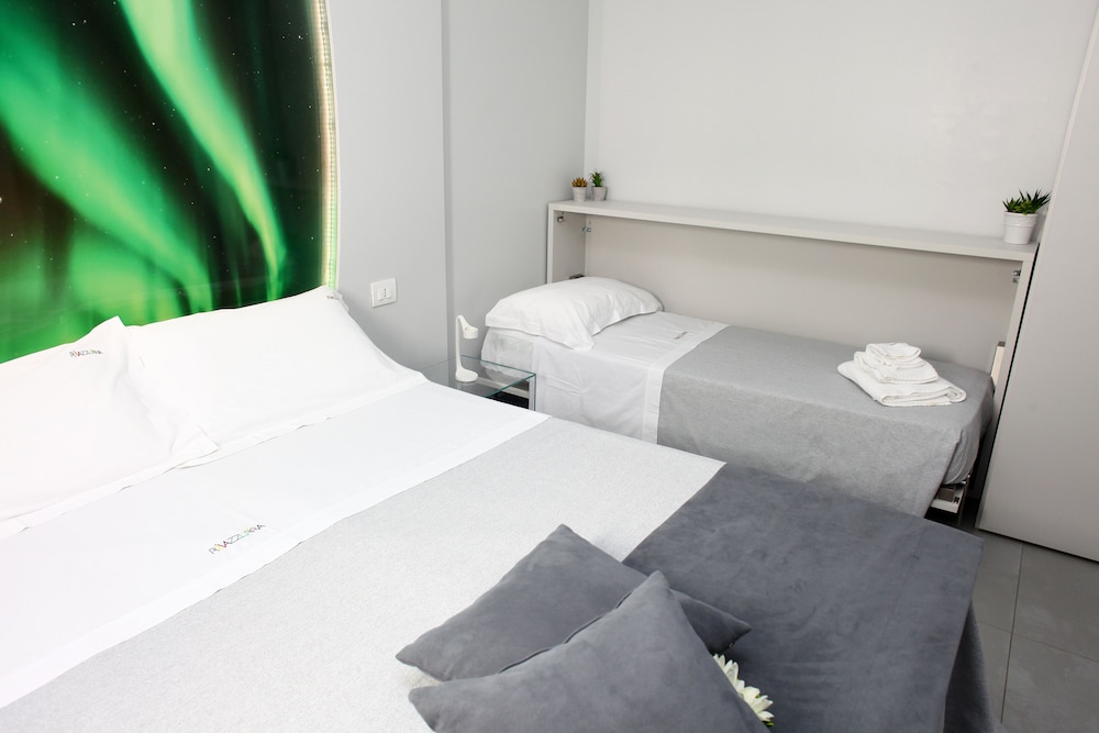 Deluxe Room, Patio, Ground Floor photo 3
