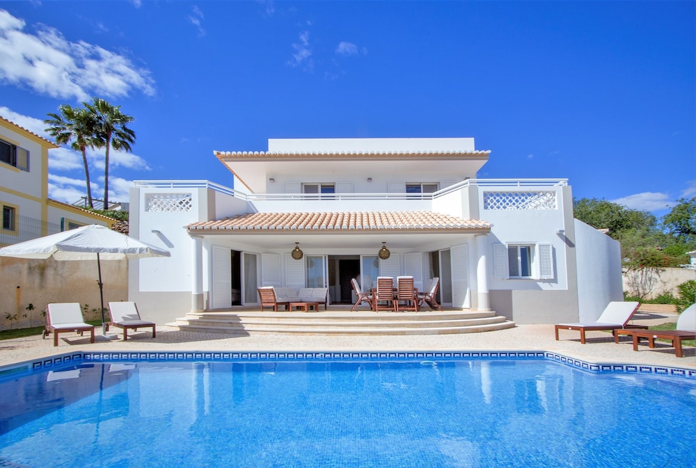 Villa, 3 Bedrooms, Private Pool (Villa Oleander) thumbnail 6