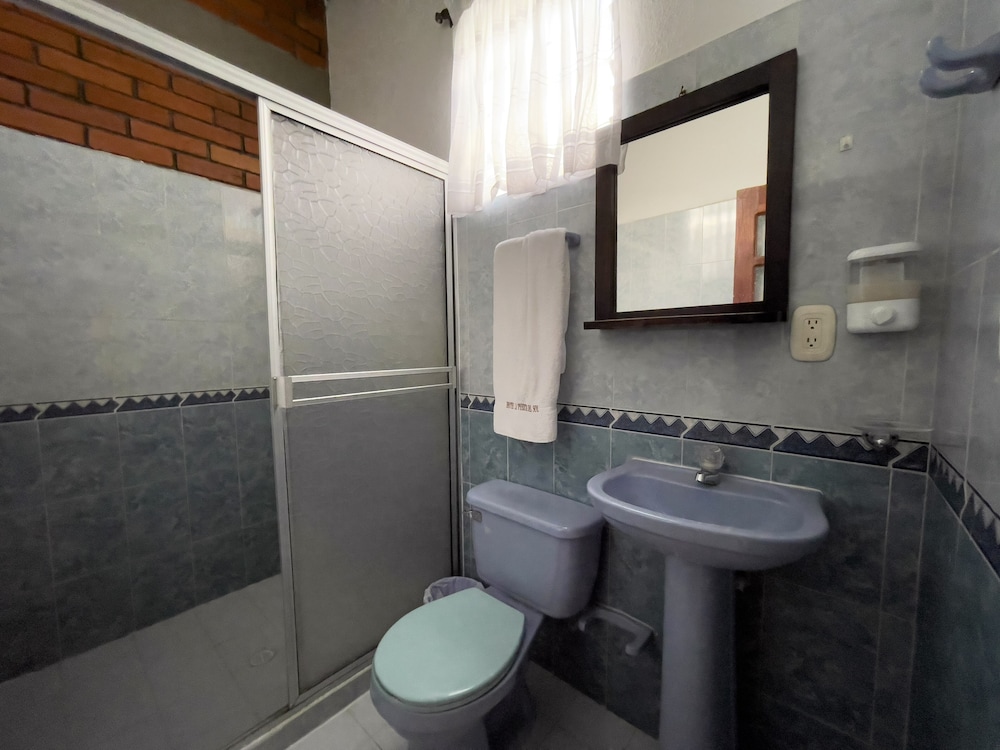 Standard Triple Room photo 2