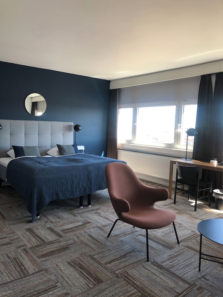 Superior Room, Sea View - Photo 1