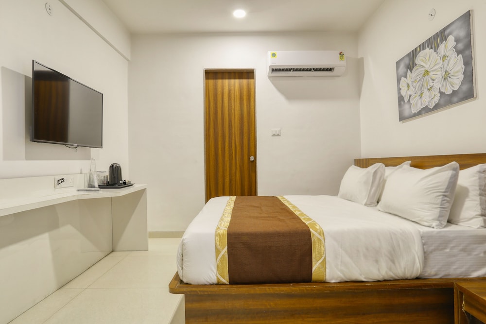 Premium Room - Photo 13