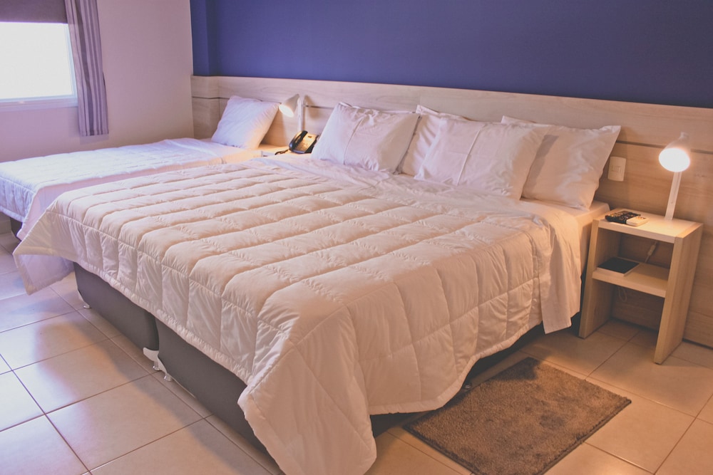 Standard Double Room, 1 King Bed photo 2