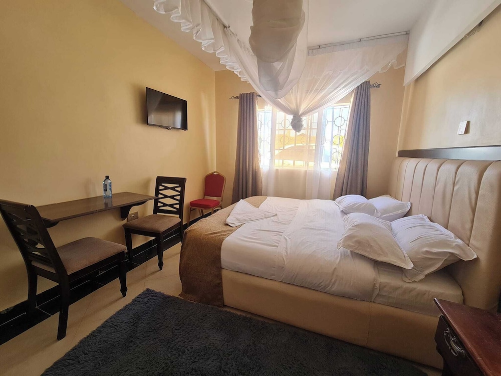 Deluxe Double Room, Garden View