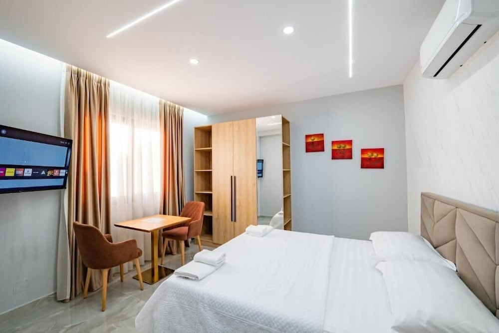 Deluxe Studio, City View