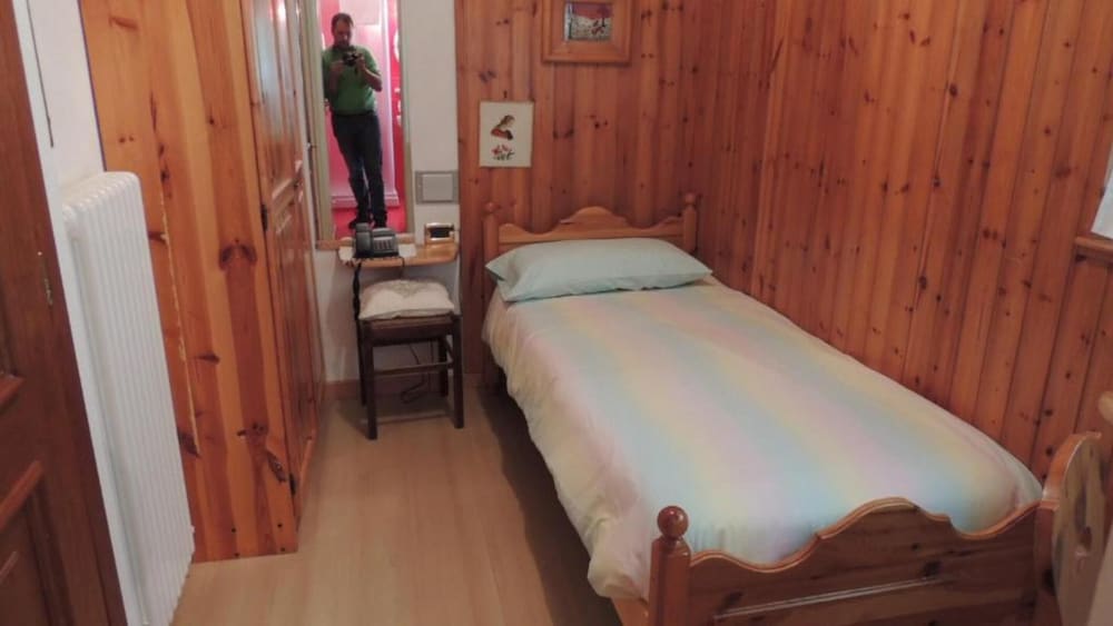 Basic Single Room
