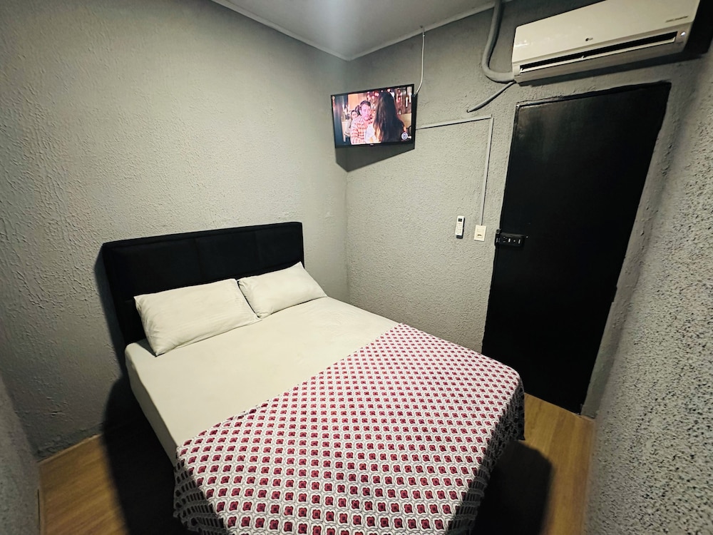 Classic Double Room Single Use photo 2